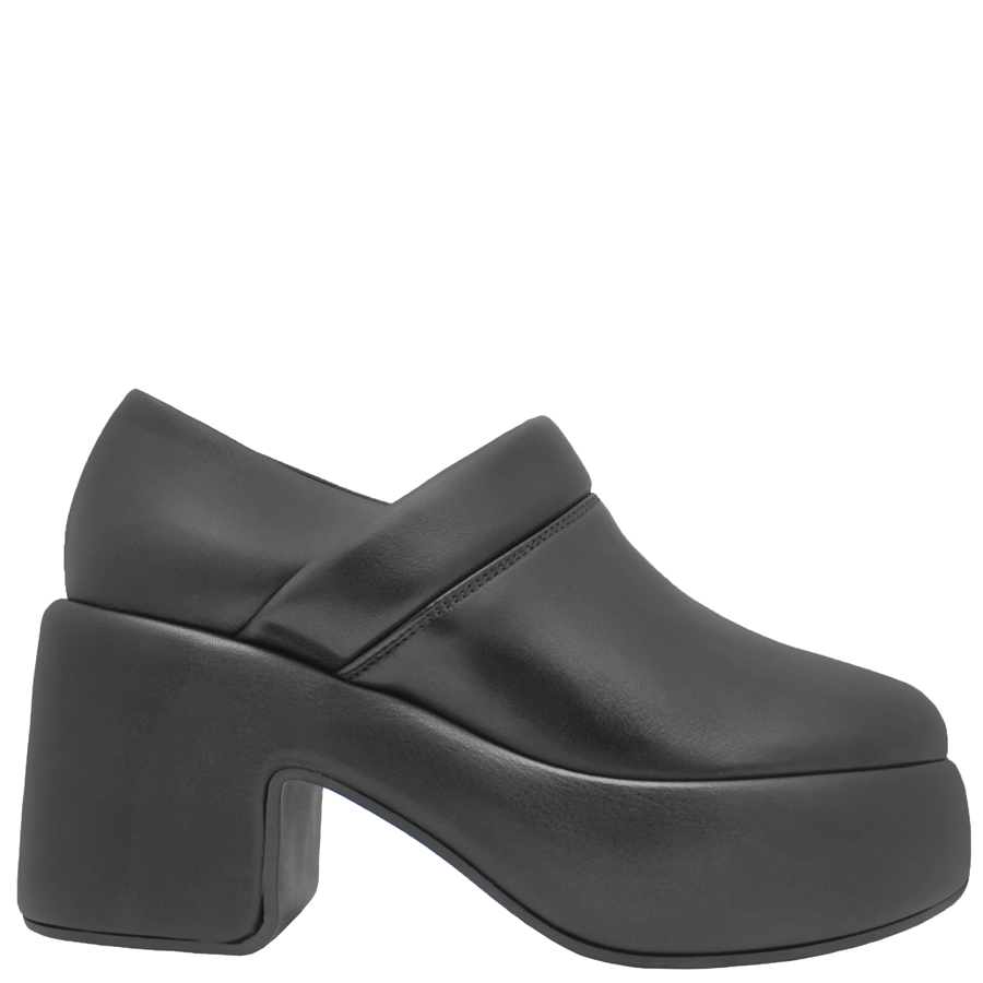 vicmatie-vicmatie-black-clog-