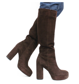 VicMatie Brown Suede Midcalf Platform 5200