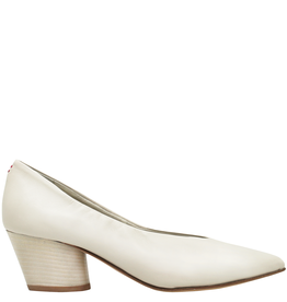 Halmanera Halmanera Beige  Point Toe Pump 3008