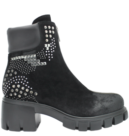 Now Now N42E Black Suede Top Zipper Tread Sole With Stud Detail 8340