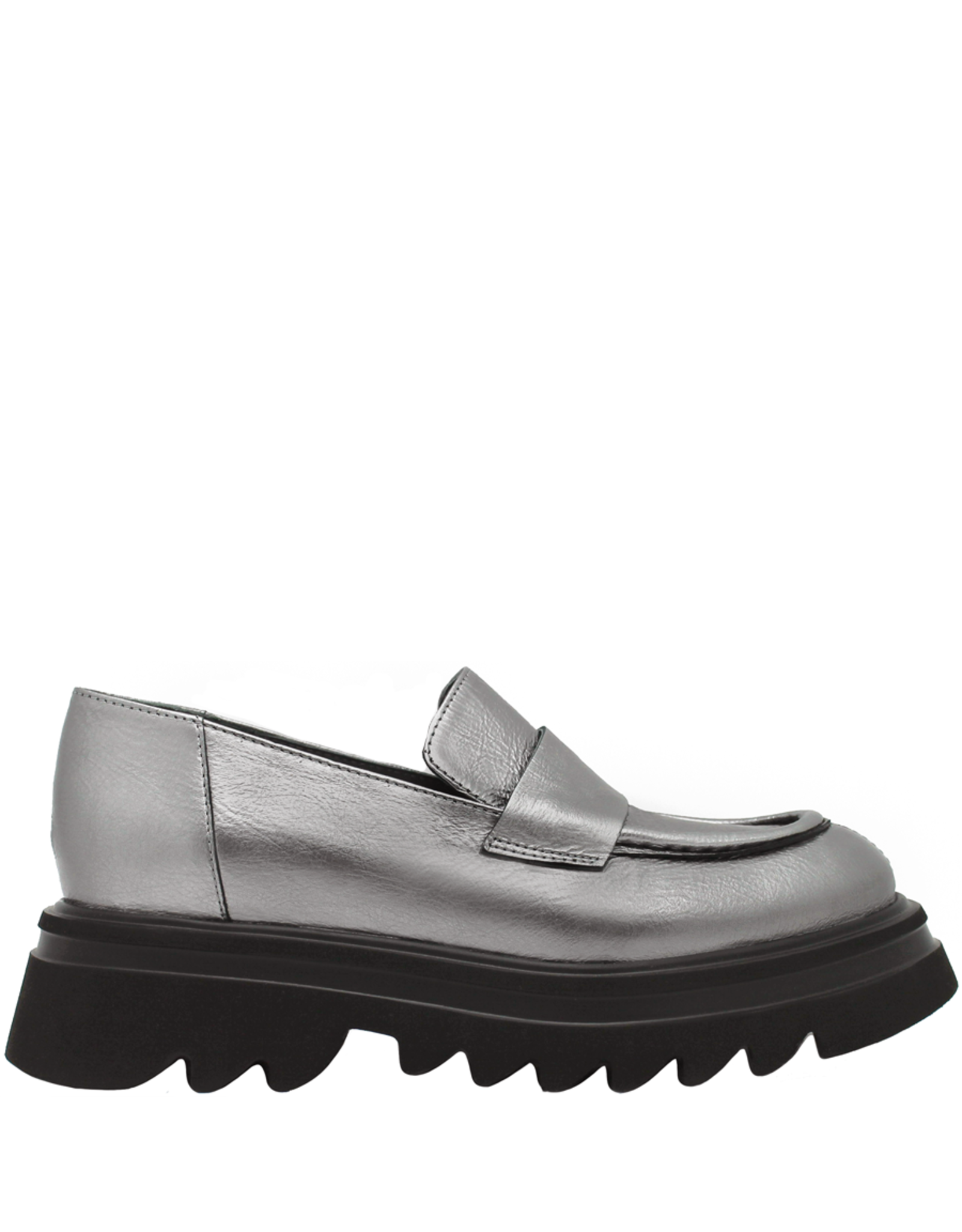 Now Now N42U Steel Tread Bottom Loafer 8410