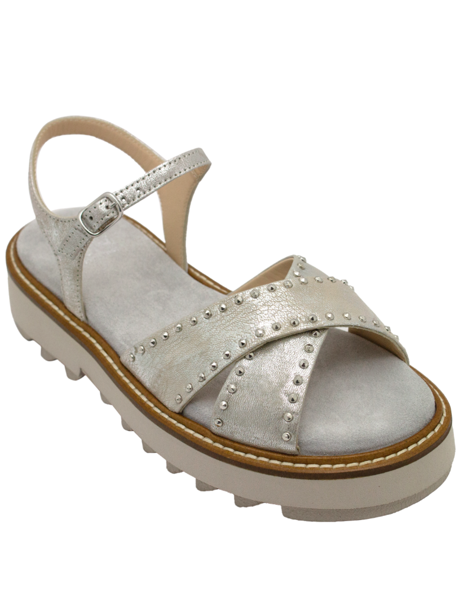 Now Now N45Z Silver Buckled Tread Sole 9174