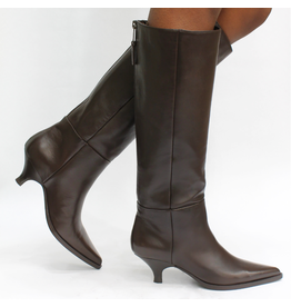 ElenaIachi ElenaIachi EI59T Brown Knee Boot W/Expanding Back Zipper 4351