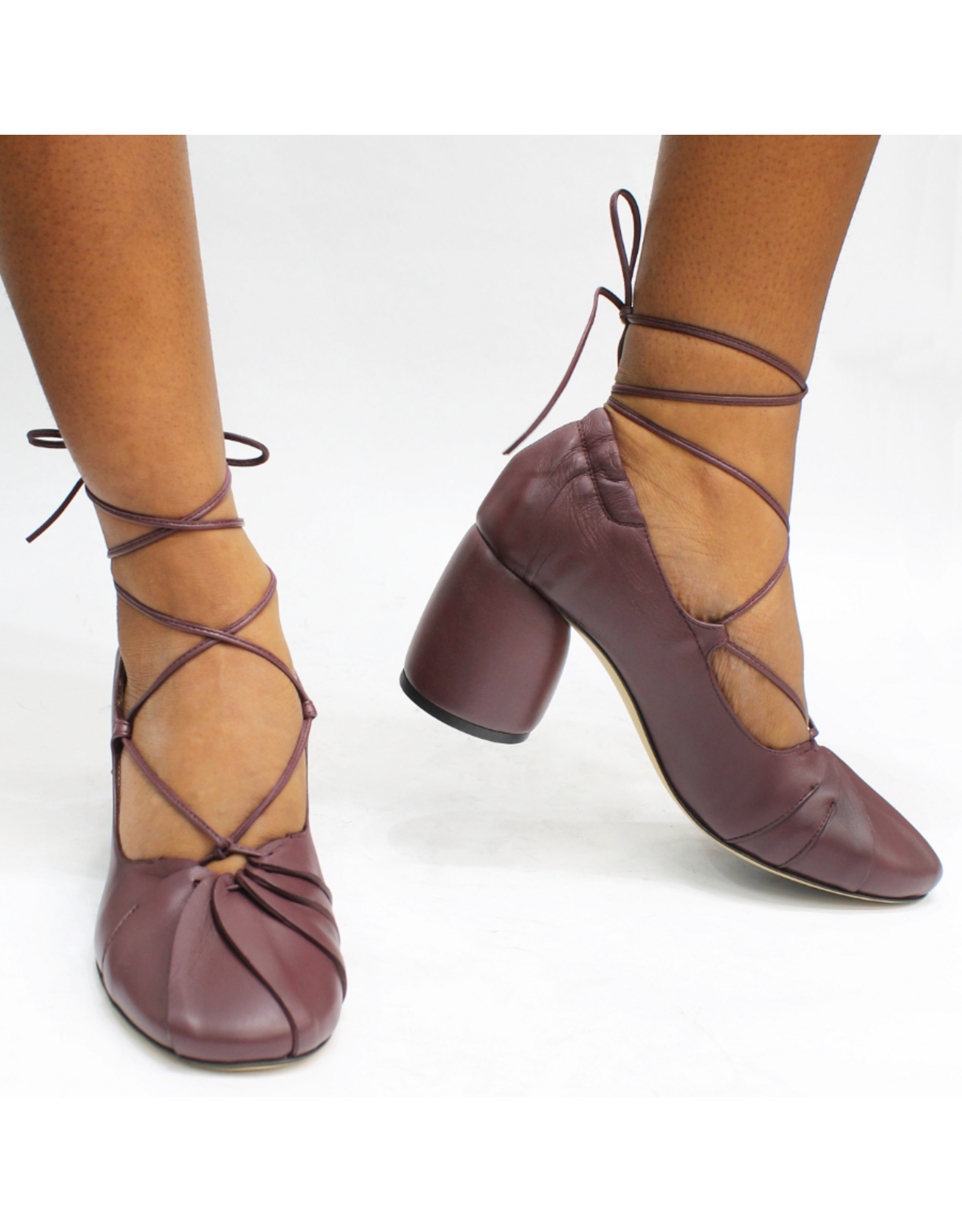 MLO MLO ML1F Wine Ankle Strap Pump 9801