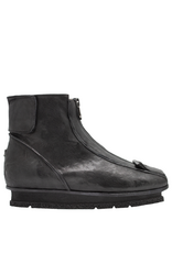 LeRuemarcel LeRuemarcel LR2H Black Tread Sole With Top Zipper Mae