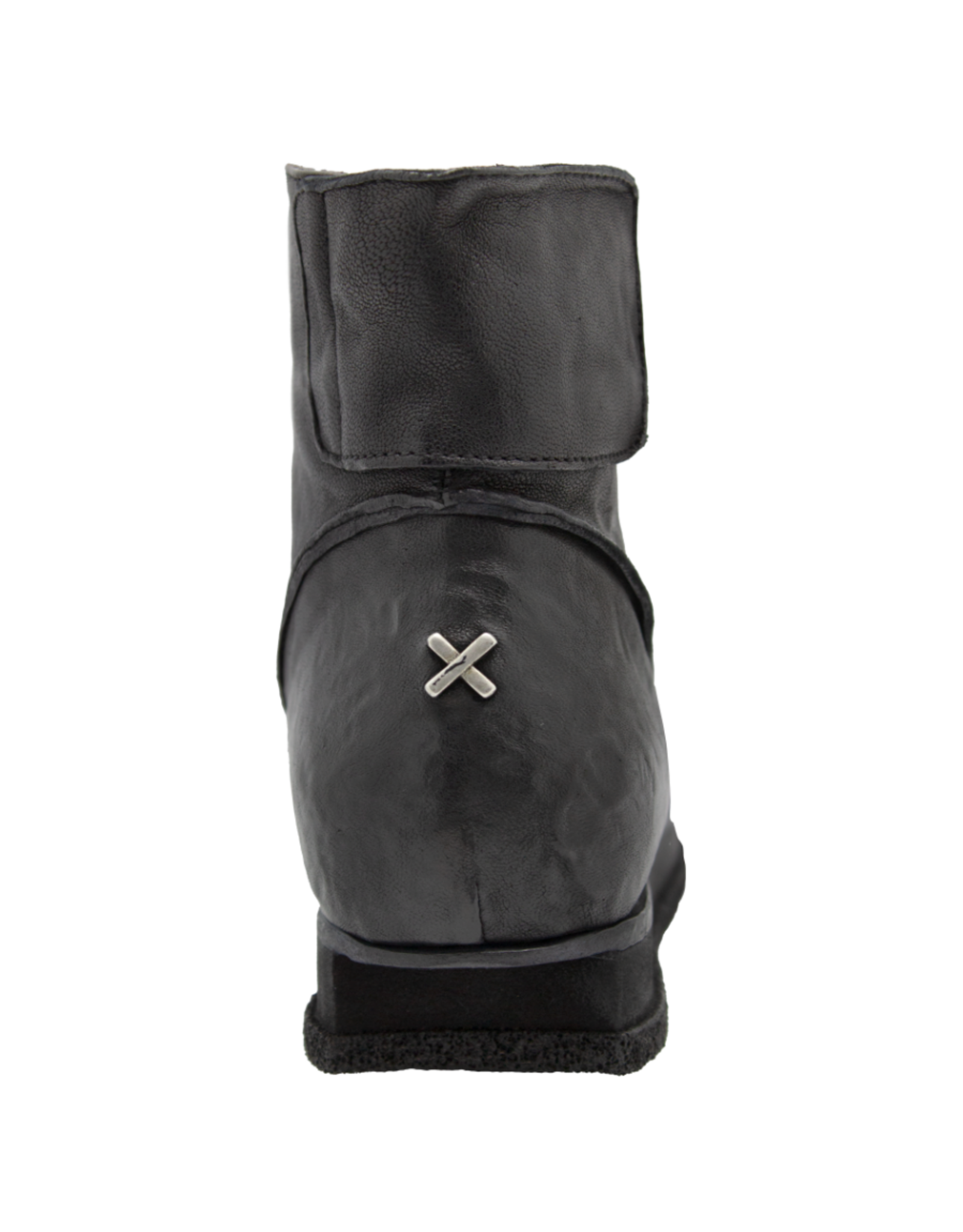 LeRuemarcel LeRuemarcel LR2H Black Tread Sole With Top Zipper Mae