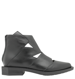 LeBohemien LeBohemien LB4C Black Point Toe Ankle Boot Claire