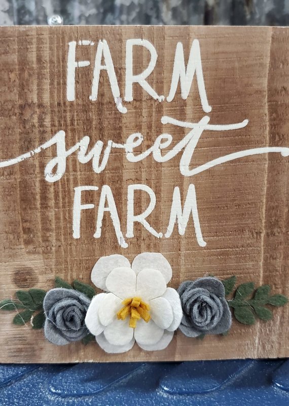 Primitives By Kathy Box Sign "Farm Sweet Farm"