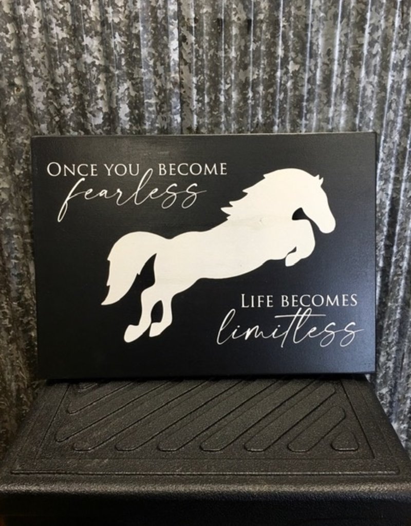 'Once You Become Fearless, Life Becomes Limitless' Wall Décor