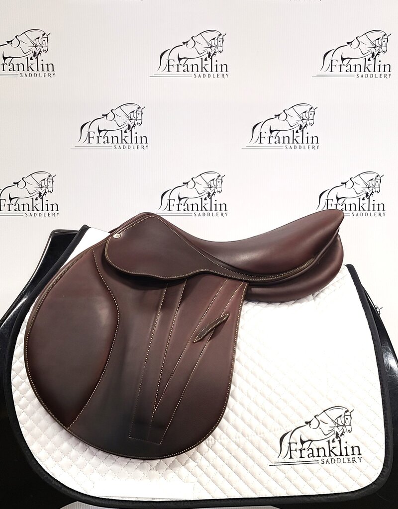 Butet Butet Premium Integrated L 17" Seat 2.25 Flap Wide Tree DF Gold Saddle