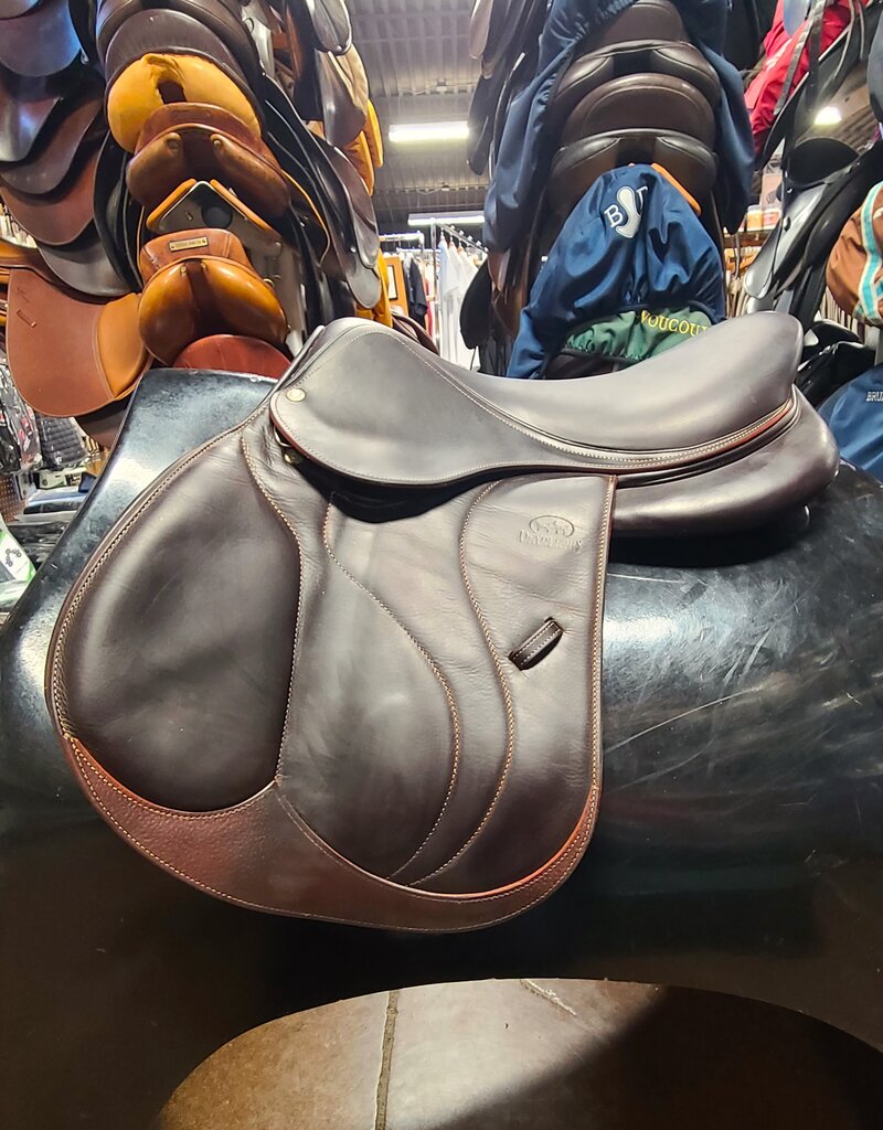 Consignment Saddle 629 Devoucoux Biarritz C 17" Franklin Saddlery