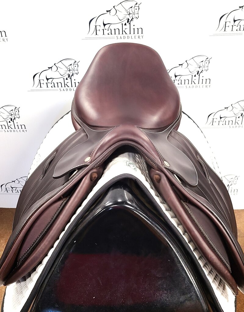 Butet Used Butet Premium M 17.5" Seat 2.5 Flap Extra Wide Tree D+TF Panel Cachou Saddle Consignment #639