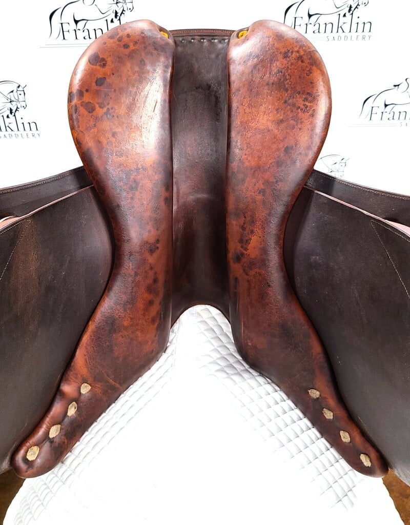 Bruno Delgrange Jumping Saddle 17.5" Seat Consignment #547