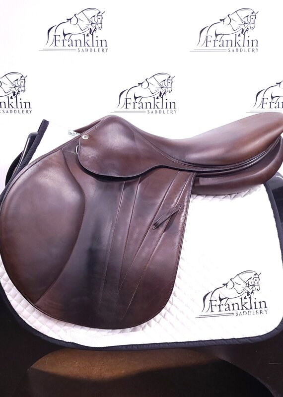 Butet Butet P 18" Seat 2.5 XL Flap Standard Tree Saddle Consignment #657