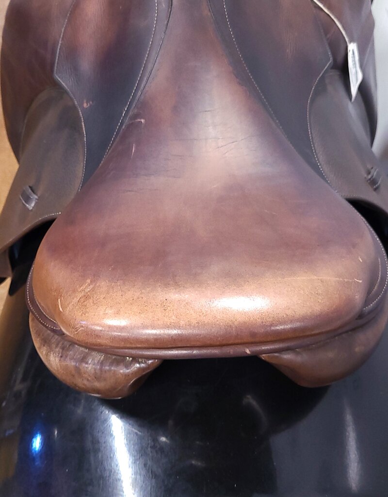 Voltaire Palm Beach Jumping Saddle 17.5" Seat Consignment #600