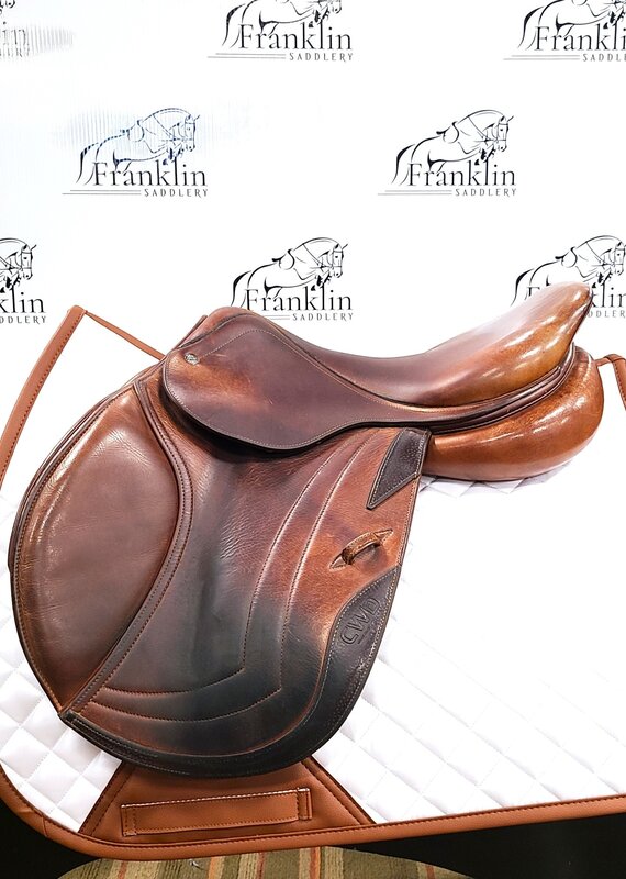 CWD Jumping Saddle 17" Seat 2L Flap Consignment #644