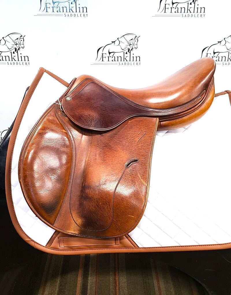 Antares Saddle 17.5" Seat Wide Tree Consignment #660