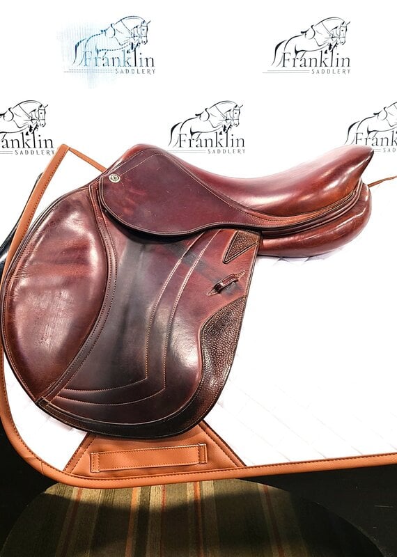 CWD CWD English Saddle 17" Seat Consignment #869