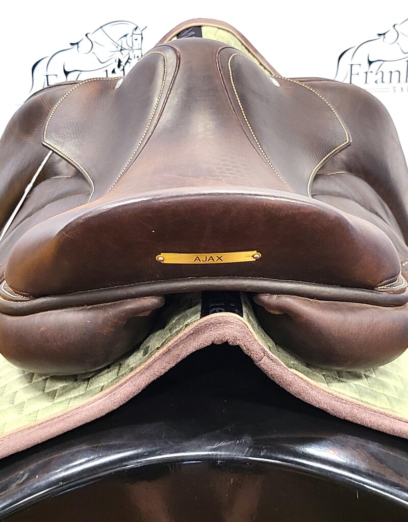 Voltaire Stuttgart Jumping Saddle 18" Seat Consignment #666