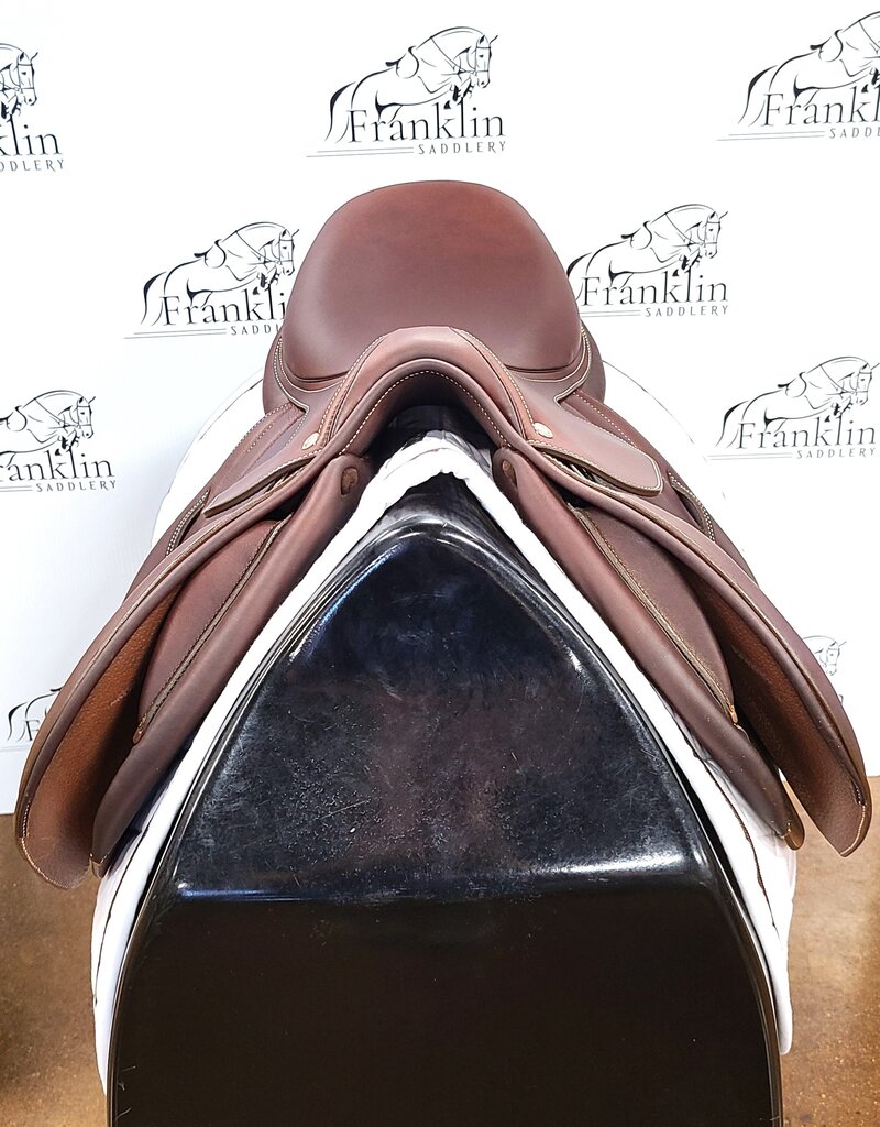 Butet 2024 Butet Premium L 16" Seat 2.25 Short Flap Std Tree 25mm Knee Padding Gold Saddle Demo Condition