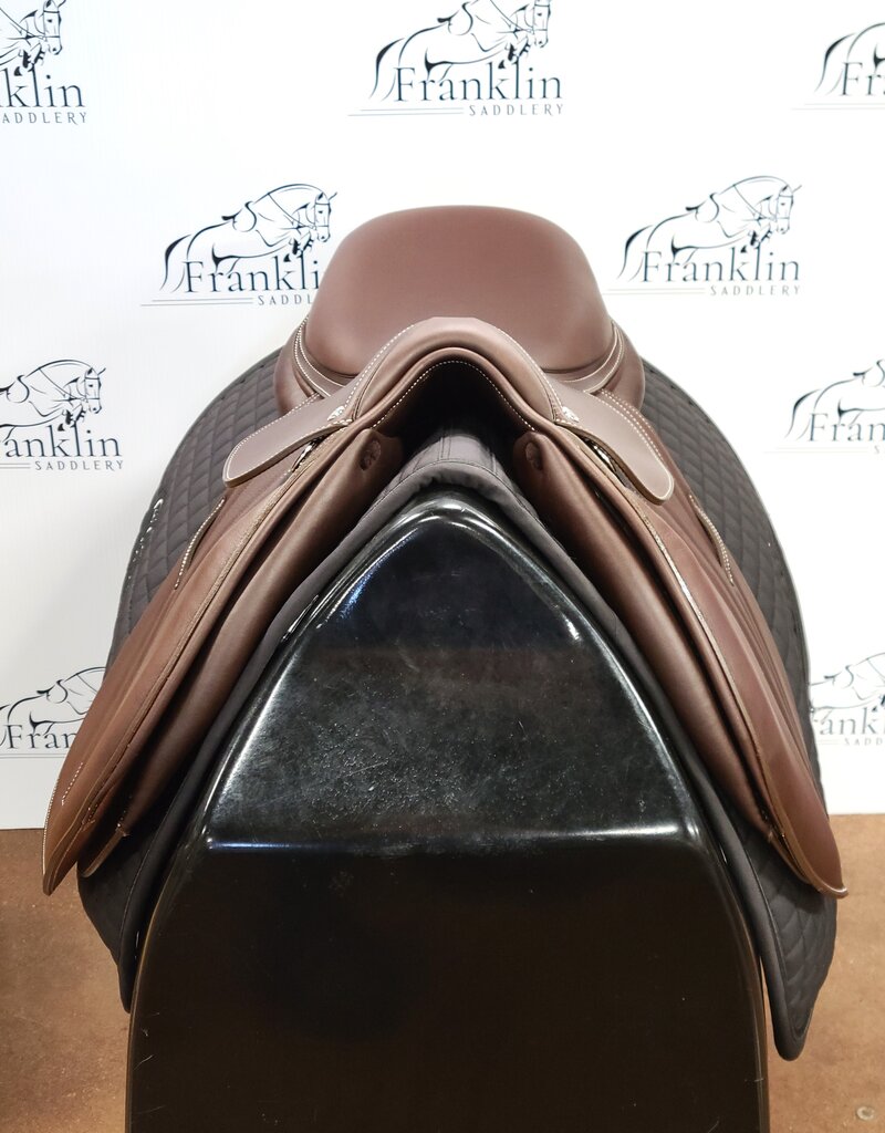 Butet Butet Premium  2024 "Balmoral" P 16.5" Seat 2 Flap Standard Tree Gold Saddle
