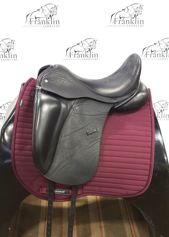 Custom Saddlery Steffen's Advantage Buffalo Leather Dressage Saddle 17" Seat Consignment #673