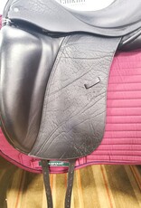 Custom Saddlery Steffen's Advantage Buffalo Leather Dressage Saddle 17" Seat Consignment #673