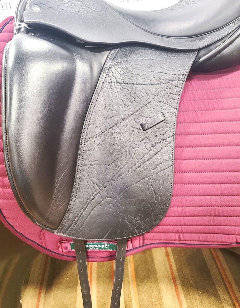 Custom Saddlery Steffen's Advantage Buffalo Leather Dressage Saddle 17" Seat Consignment #673