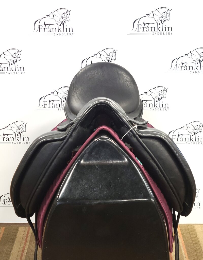 Custom Saddlery Steffen's Advantage Buffalo Leather Dressage Saddle 17" Seat Consignment #673