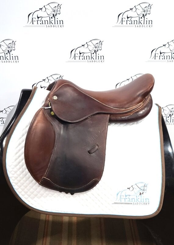 M. Toulouse Padjette Jumping Saddle 16.5" Seat Consignment #675