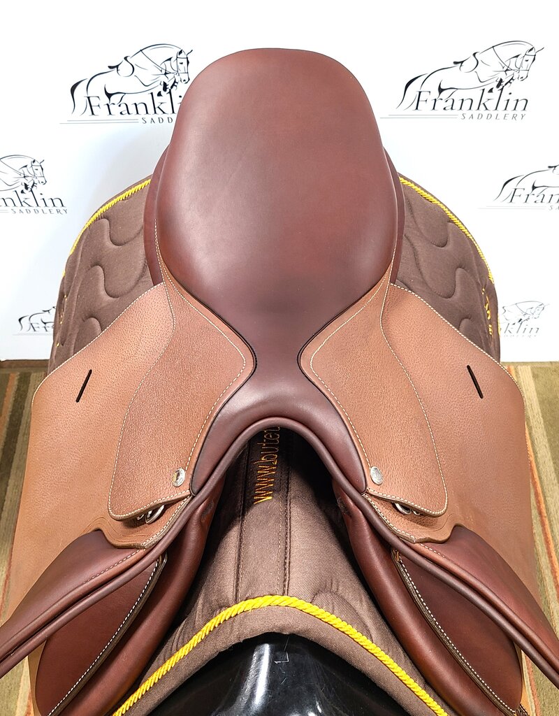 Butet Used Butet Integrated Grained L 17" Seat 2.5 Flap Standard Tree D+FVIRG Gold Saddle