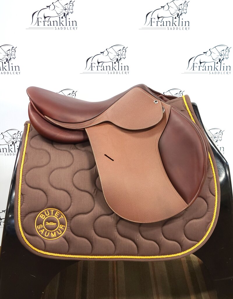 Butet Used Butet Integrated Grained L 17" Seat 2.5 Flap Standard Tree D+FVIRG Gold Saddle