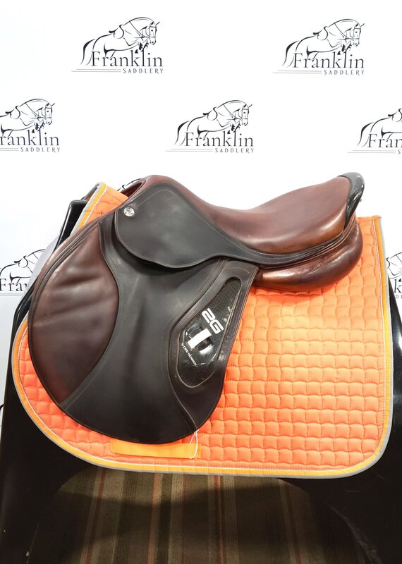 CWD 2G Jumping Saddle 17.5" Seat Consignment #696