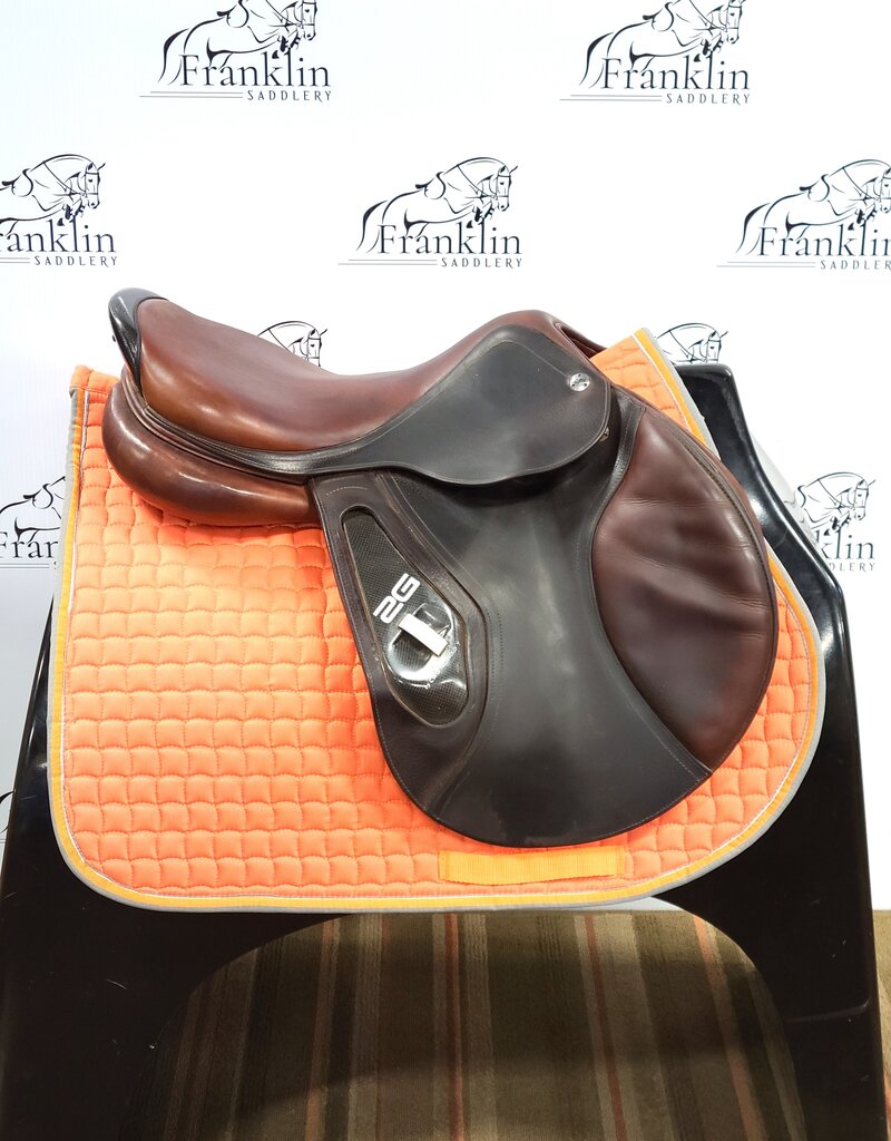 CWD 2G Jumping Saddle 17.5" Seat Consignment #696