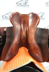 CWD 2G Jumping Saddle 17.5" Seat Consignment #696