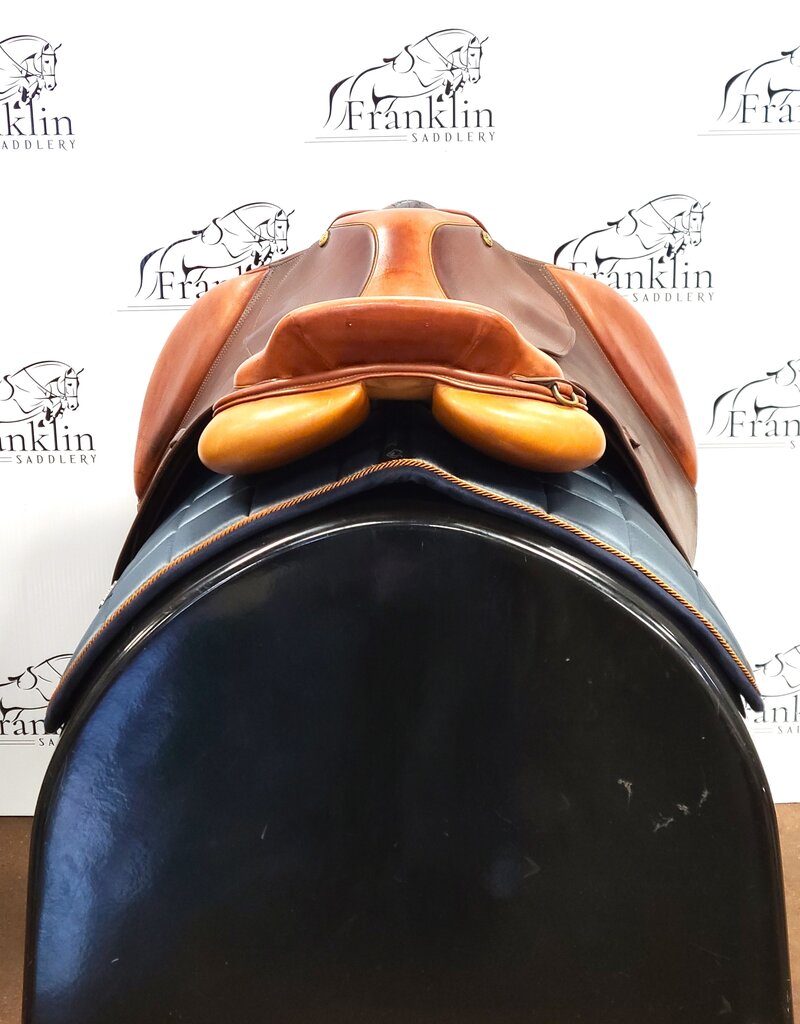 Pessoa Blyth Tait  Saddle 17" Seat Consignment #701