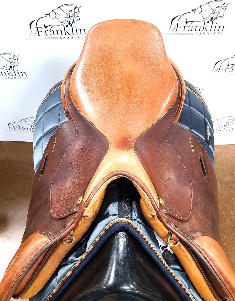 Pessoa Blyth Tait  Saddle 17" Seat Consignment #701
