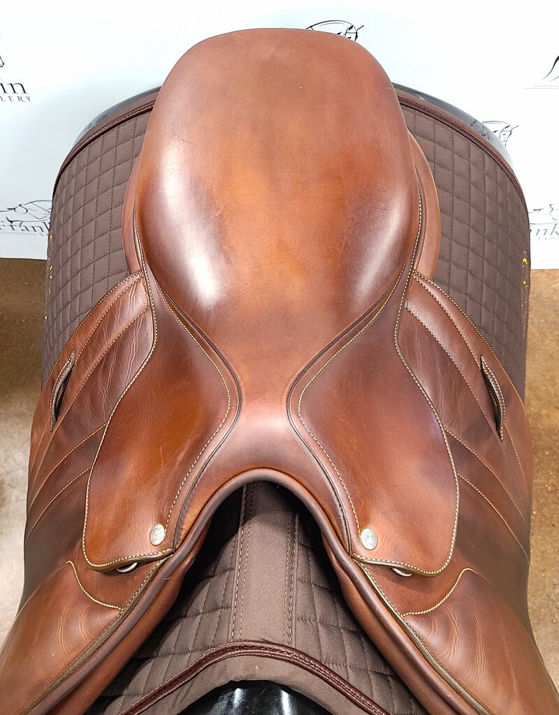 Butet Used Butet 2021 Balmoral 16" Seat 2 Flap Standard Tree Gold Saddle