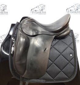 JES Elite Dressage Saddle 18" Seat Consignment #712