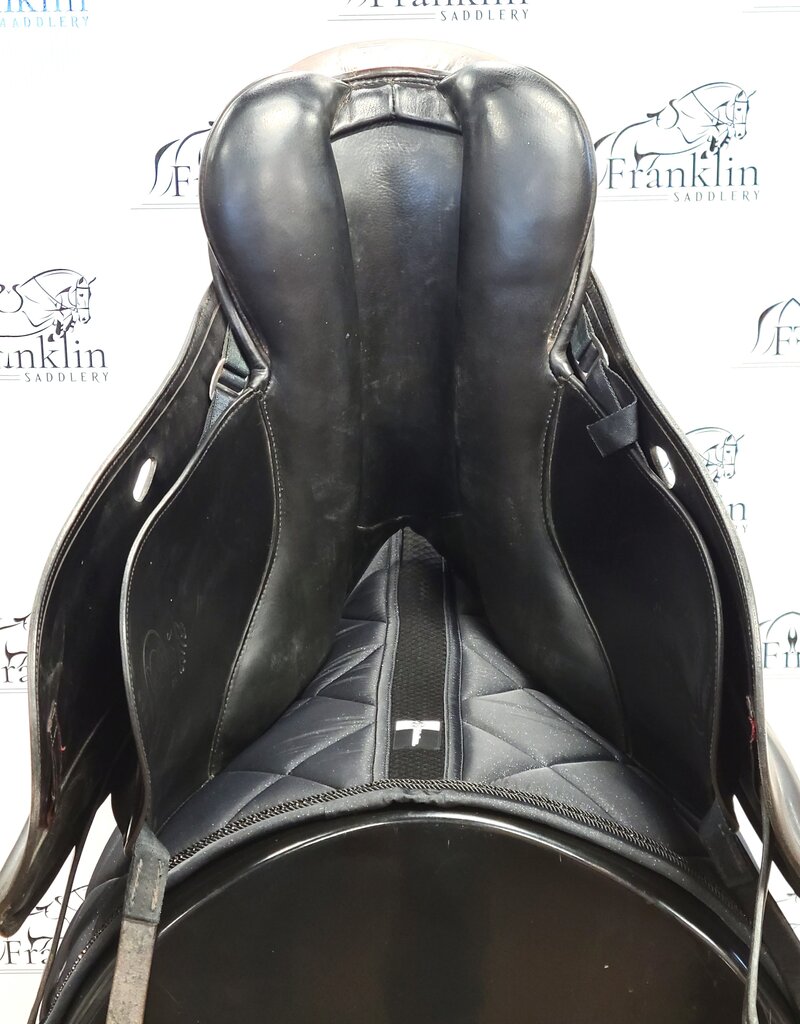 JES Elite Dressage Saddle 18" Seat Consignment #712