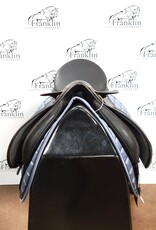 Wintec Jumping Saddle 16.5" Seat Consignment # 727