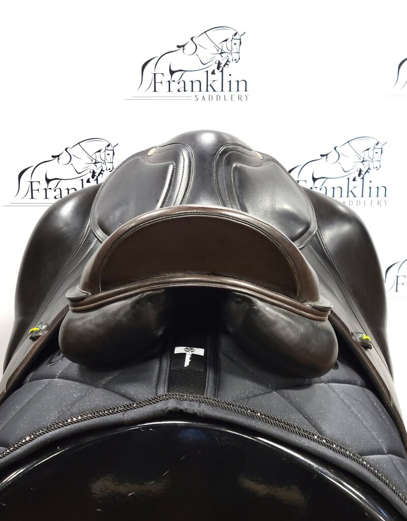 Amerigo Vega Dressage Saddle 17" Seat Consignment #733