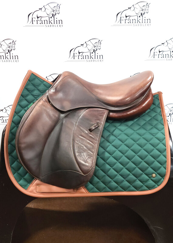 Voltaire Palm Beach Jumping Saddle 17" Seat Consignment #734