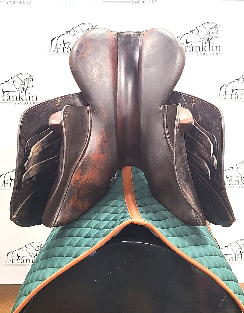 CWD Jumping Saddle 17" Seat Consignment #735