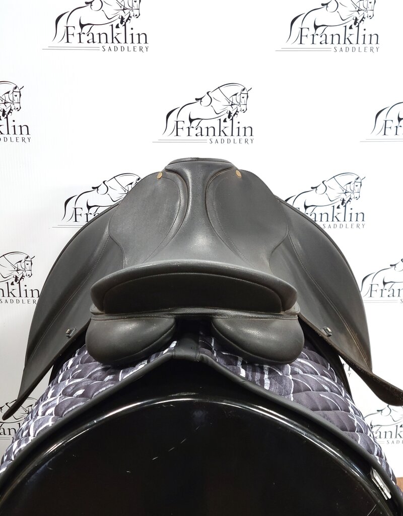 Wintec Dressage Saddle 17.5" Seat Consignment #739