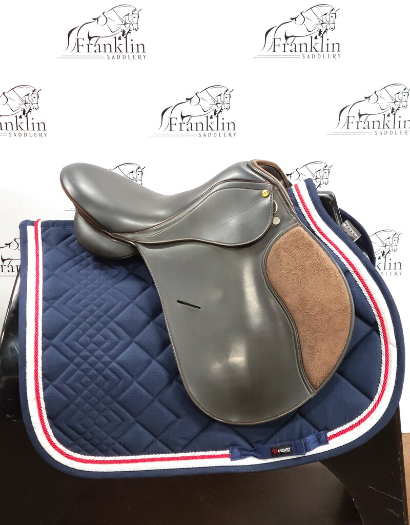 HDR Advantage Jumping Saddle 16" Seat Consignment #749