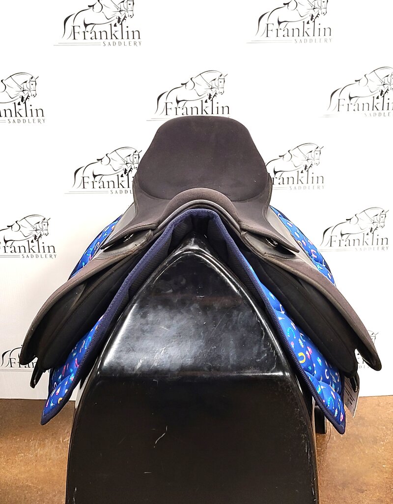 Thorowgood Synthetic All Purpose Saddle 17" Seat Consignment #742