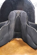 Thorowgood Synthetic All Purpose Saddle 17" Seat Consignment #742