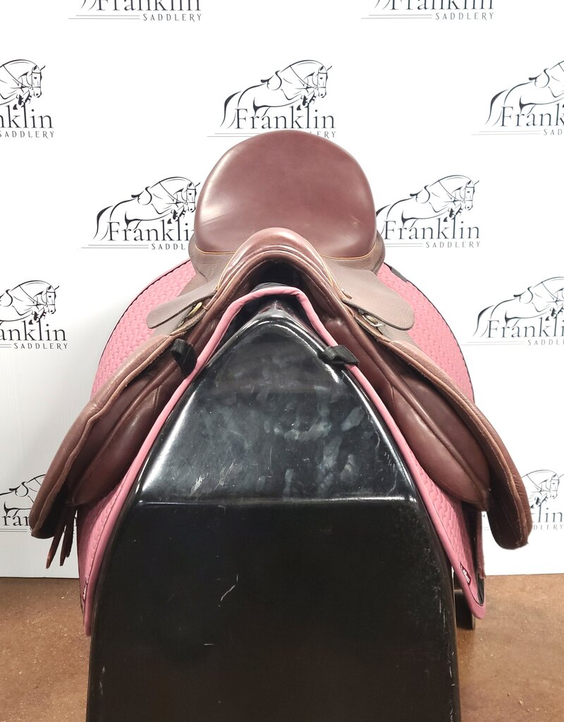 Victory Ellington All Purpose Saddle 17.5" Seat Consignment #756