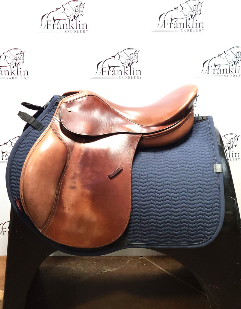 Crosby Jumping Saddle 17.5" Seat Consignment #757